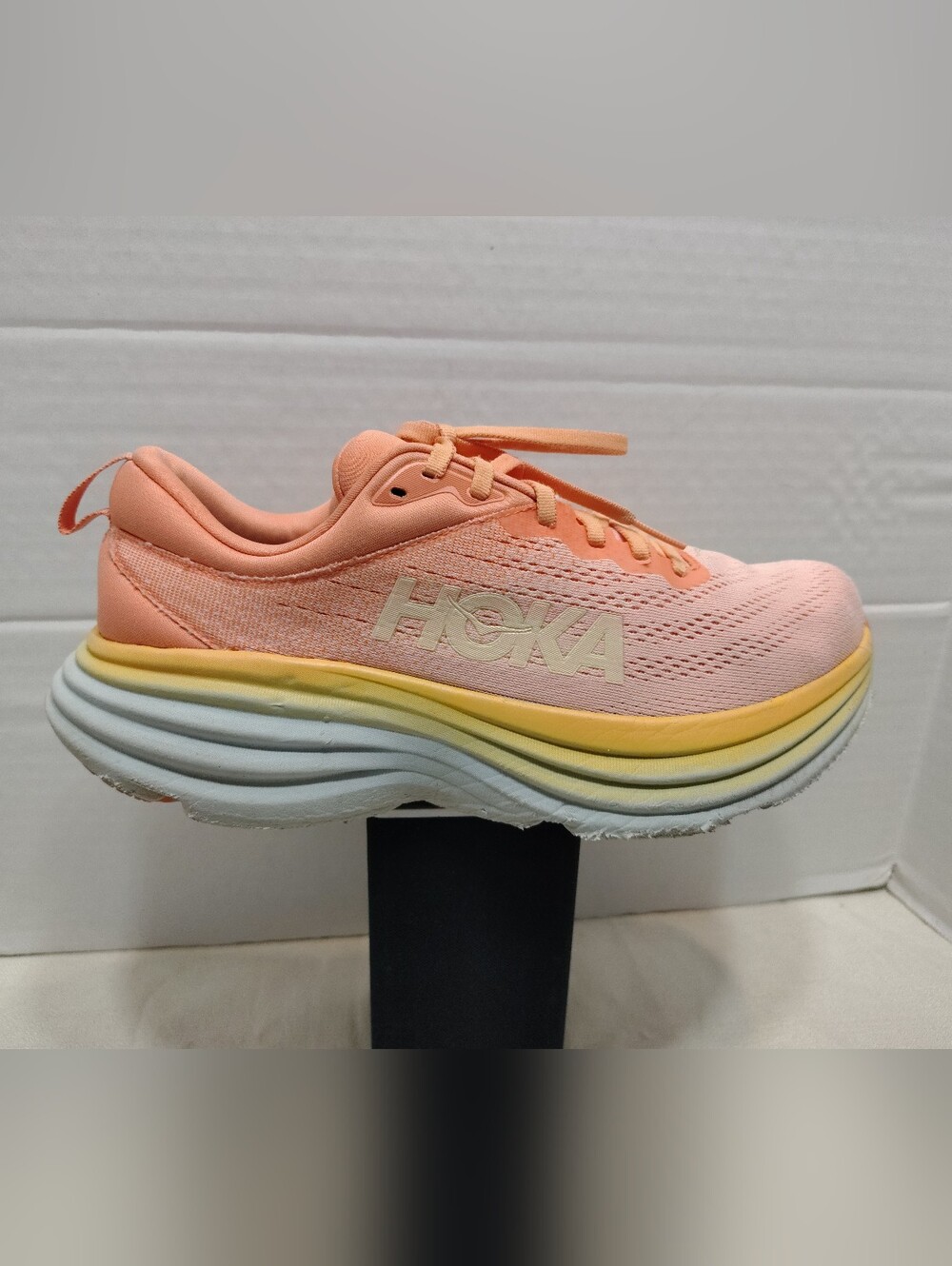 Hoka One One Bondi 8, Women Shoes # 9.5 US - Picture 4 of 12